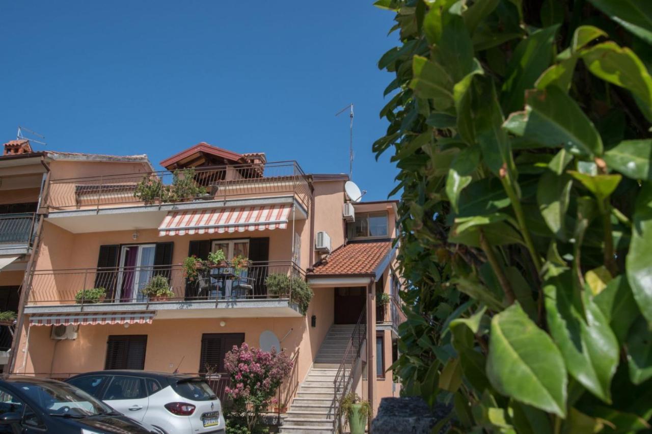 Apartment Gaudeamus Umag Buitenkant foto